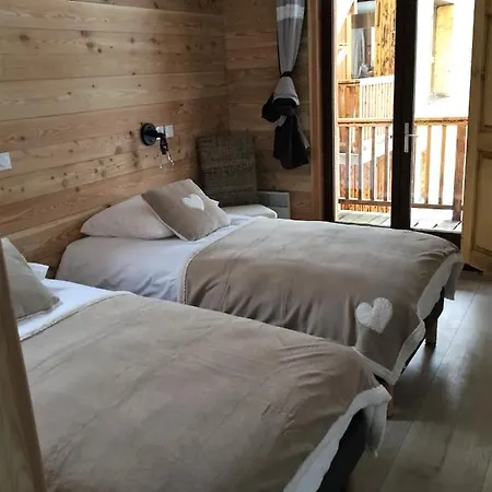 Hotel L'echaillon 2*